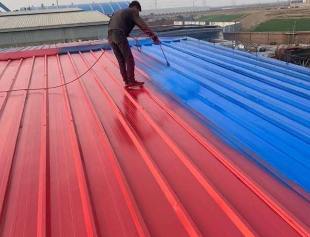 車間彩鋼瓦噴涂翻新施工油漆一般要作業幾次